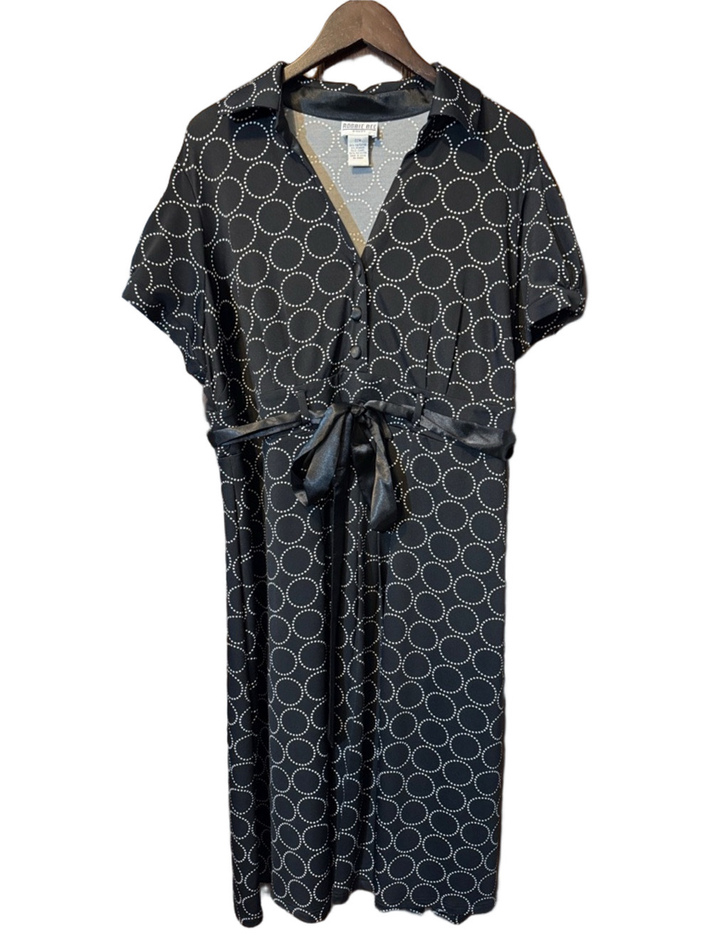 Bobbie Bee Black Midi Dress with White Circle Print and Satin Waist Tie Size 22W - Picture 2 of 3
